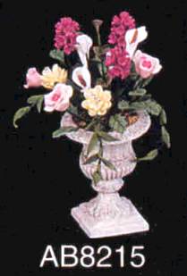ab8215flowerarrangement.jpg (10433 bytes)