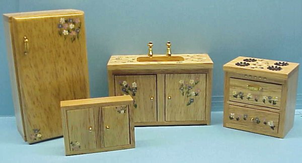 127kitchen.jpg (32712 bytes)