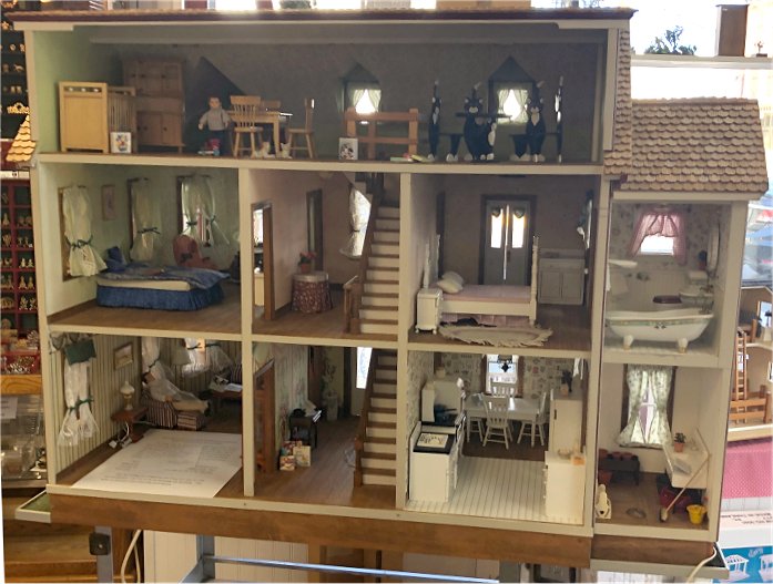 victorian painted lady dollhouse