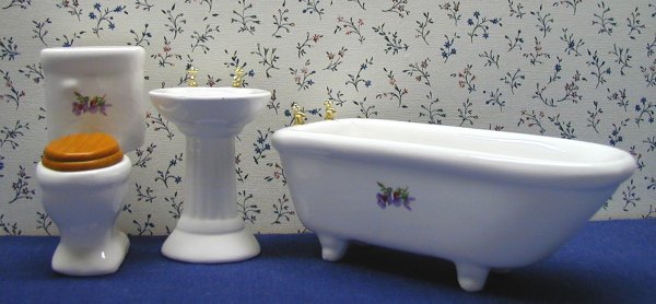 rb073bathroom.jpg (39719 bytes)